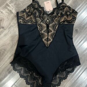 Pinsy Black Lace Bodysuit XL NWT